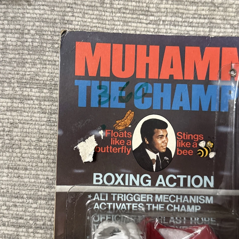 VTG 1976 Mego Muhammad Ali “The Champ” Action Figure – Sealed w/ Gear Foto 3 de 4