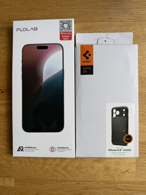 iPhone 17 Pro Max - FLOLAB Screen protector und Spigen Tough Armor T Schutzhülle