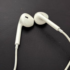 Apple EarPods In-Ear Wired Earbuds Lightning Inline Mic & Controls White