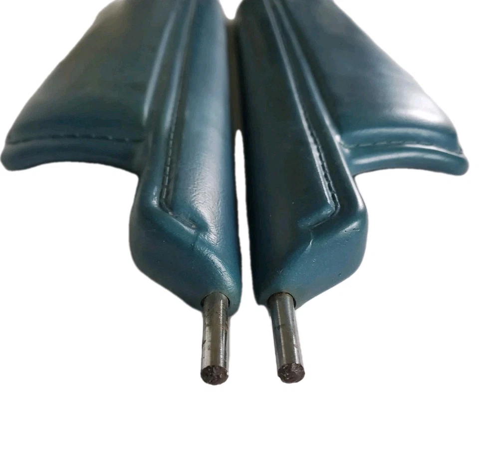 老式福特猎鹰遮阳板2件套 — 第 4/4 张图片