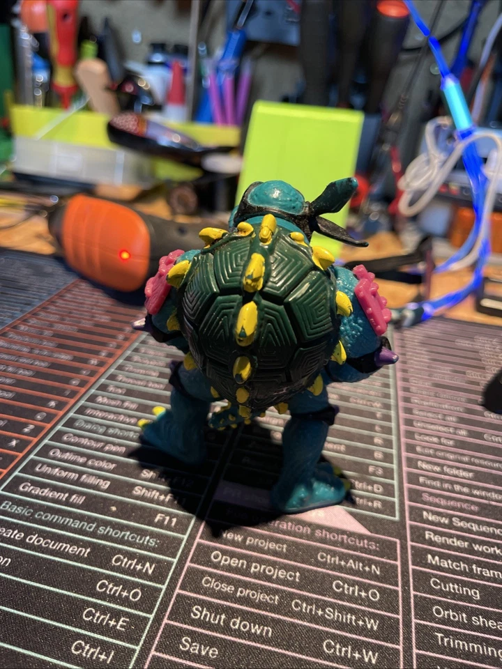 Slash Near Complete Ninja Turtle TMNT 1990 Figure Vintage Bat Mace Purple - Image 4 of 4