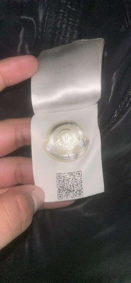 Chaqueta de plumón Moncler Ecrins Giubotto negra talla 2 Foto 4 de 4