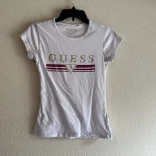 Guess T-Shirt White Gold Logo Red Stripes Womens Small Fitted Crewneck Tee Y2K