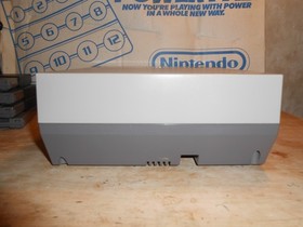 VTG 1985 Original Nintendo NES Bundle Lot Games Controllers Zapper Power Pad