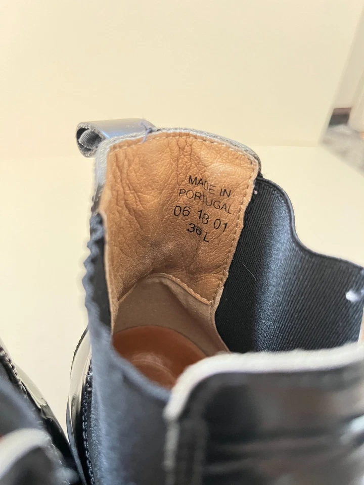 Botas Chelsea Birkenstock para mujer 36 charol negro pull on hechas en portugués Foto 4 de 4