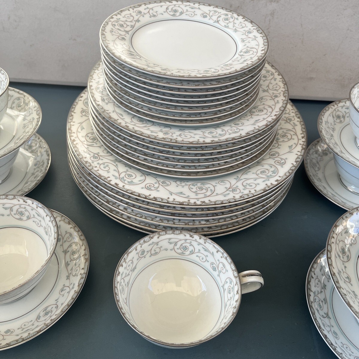 35 Pc VTG Noritake 
