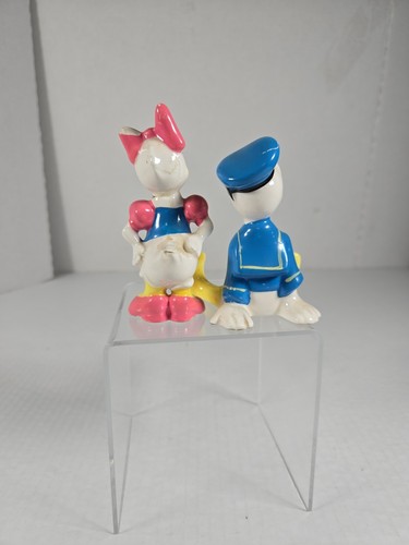 Vintage Disney Donald & Daisy Duck Ceramic Porcelain Figurines Japan - Picture 2 of 6