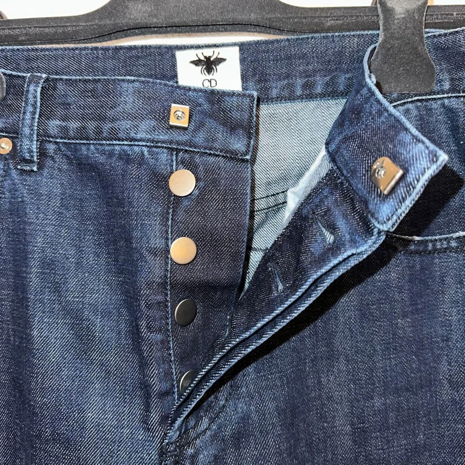 CALÇA JEANS LARGA DIOR USADA TAMANHO 38 MUITO BOA - Imagem 3 de 4