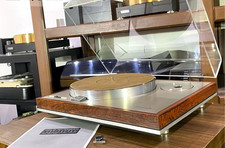 LUXMAN PD121 Turntable with TB-WG Arm Base