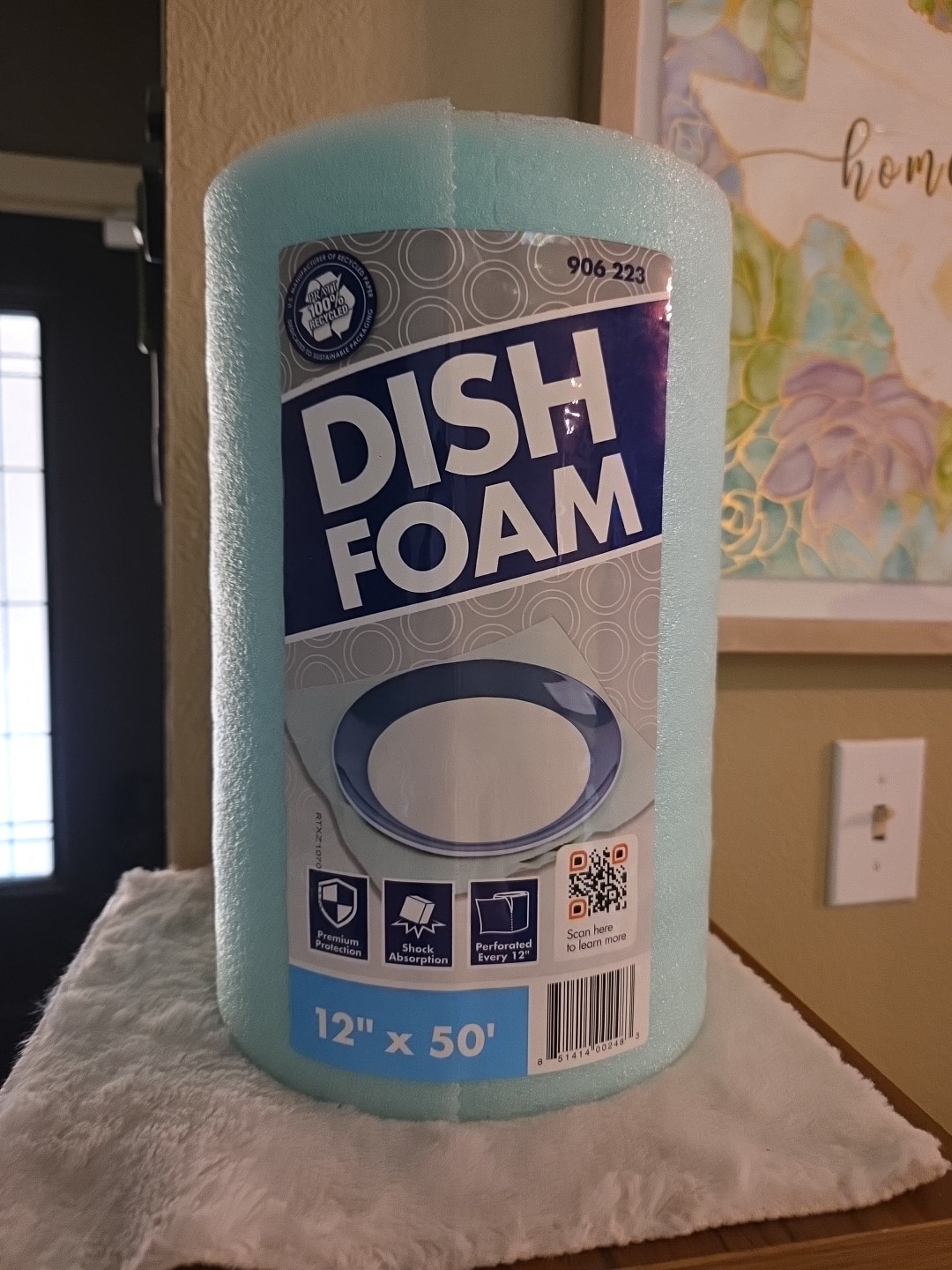 Rollo de espuma para platos Pratt 1/16 x 12 x 50 pies 906 223 - rasgado y abollado