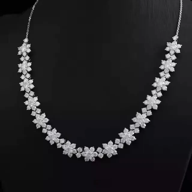 Collar para mujer tenis diamante creado enchapado en oro blanco de 14k corazón 30 quilates 18" Foto 3 de 3