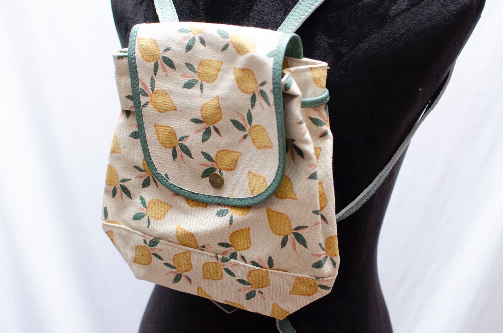 JOYN Fruit Pattern Canvas Backpack Pockets Lightw… - image 1