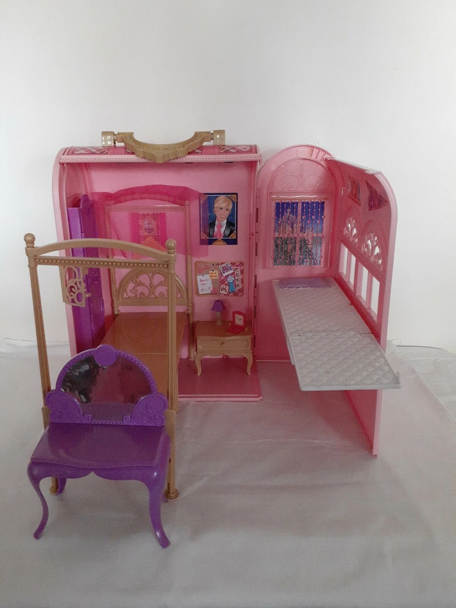 Maison pliable et portable - BARBIE - V6823 Chambre magique - 2010 Mattel