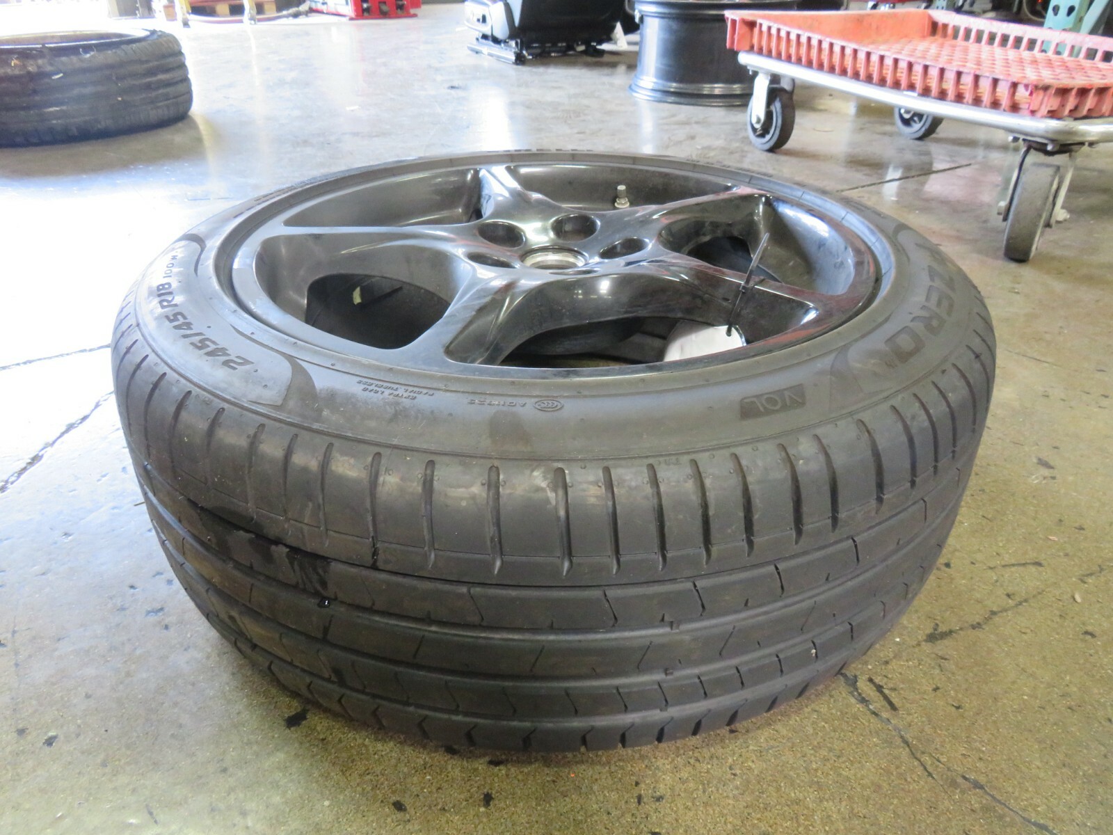 Ferrari 612 Scaglietti, Front Wheel, Used, Smoke Damage, P/N 194186