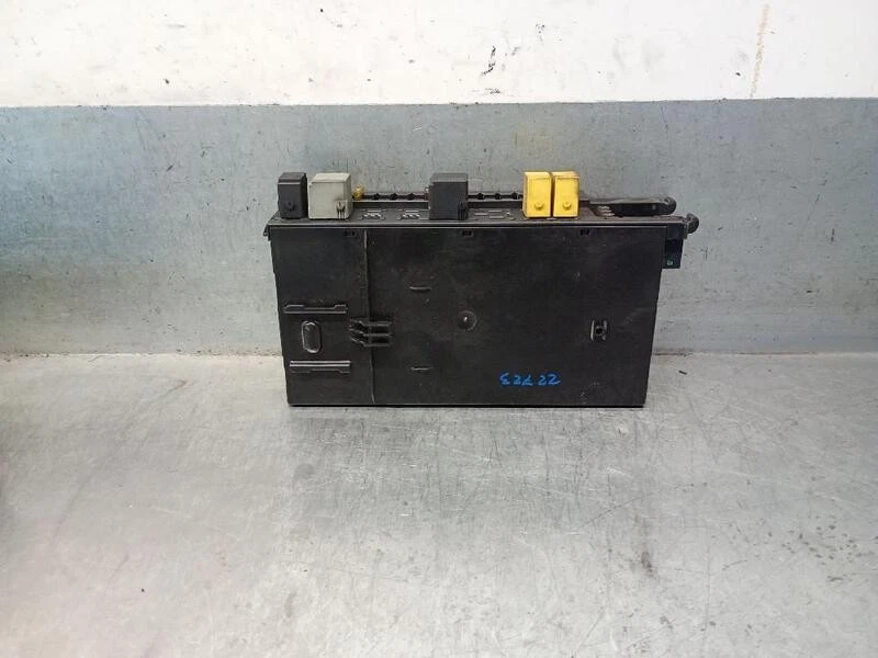 2035452401 Fuse for Mercedes-Benz Class C (W203) 270 CDI 5508744 - Image 3 of 4