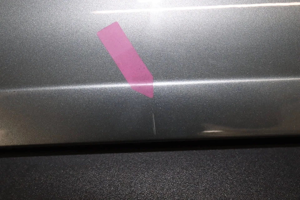 Audi A3 Sportback E-Tron 2016 1,4 L - cubierta de parachoques trasero con cenefa 8V4807067G Foto 4 de 4