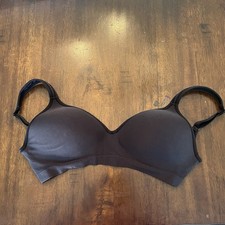 Bali Comfort Revolution Wireless Bra in Black Size 32DD Thick Straps Wire Free
