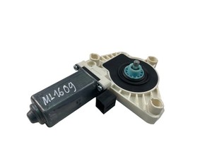 VW GOLF VII 5G1, BQ1, BE1, BE2 Fensterhebermotor vorne rechts 34204558