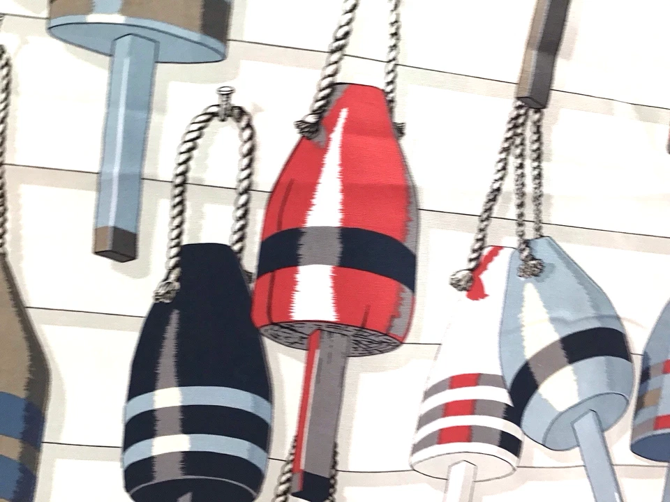 "Lote de dos yardas de tela con estampado de boyas náuticas de Covington Cotton Duck 54""" Foto 4 de 4