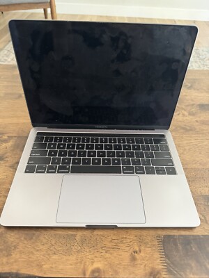 MacBook Pro a1989 シルバー s-l400.jpg