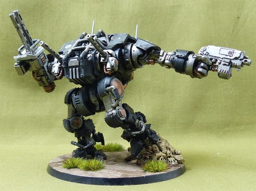 Invictor Tactical Warsuit bemalt - Iron Hands - Warhammer 40K #7FQ