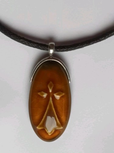 Pendentif Breton Hermine En Faïence - Attache Argentée - Occasion