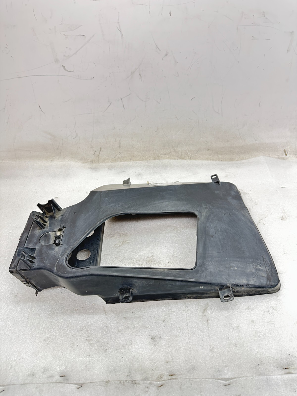 💎OEM 16-20 Tesla MS Front Left Radiator Grille Air Duct Baffle Guide 1058070-C