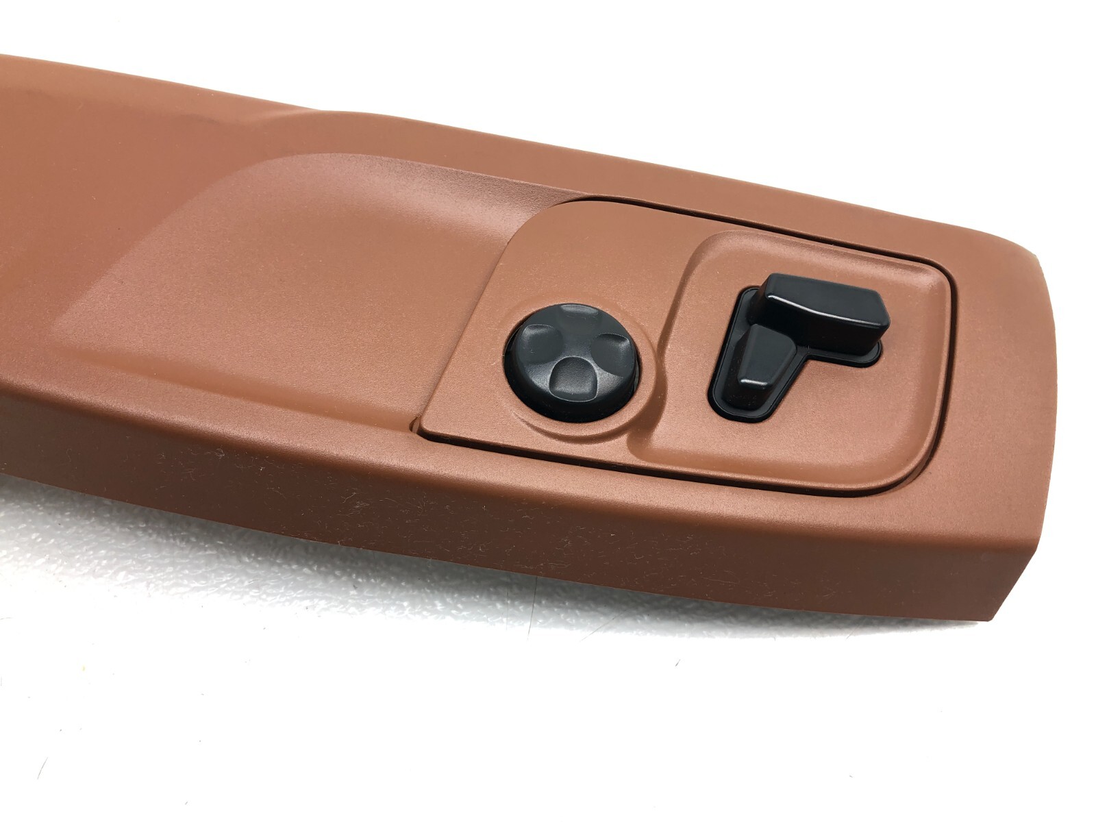 2014-2019 MASERATI GHIBLI SQ4 LEFT DRIVER FRONT SEAT TRIM W/ SWITCH OEM.