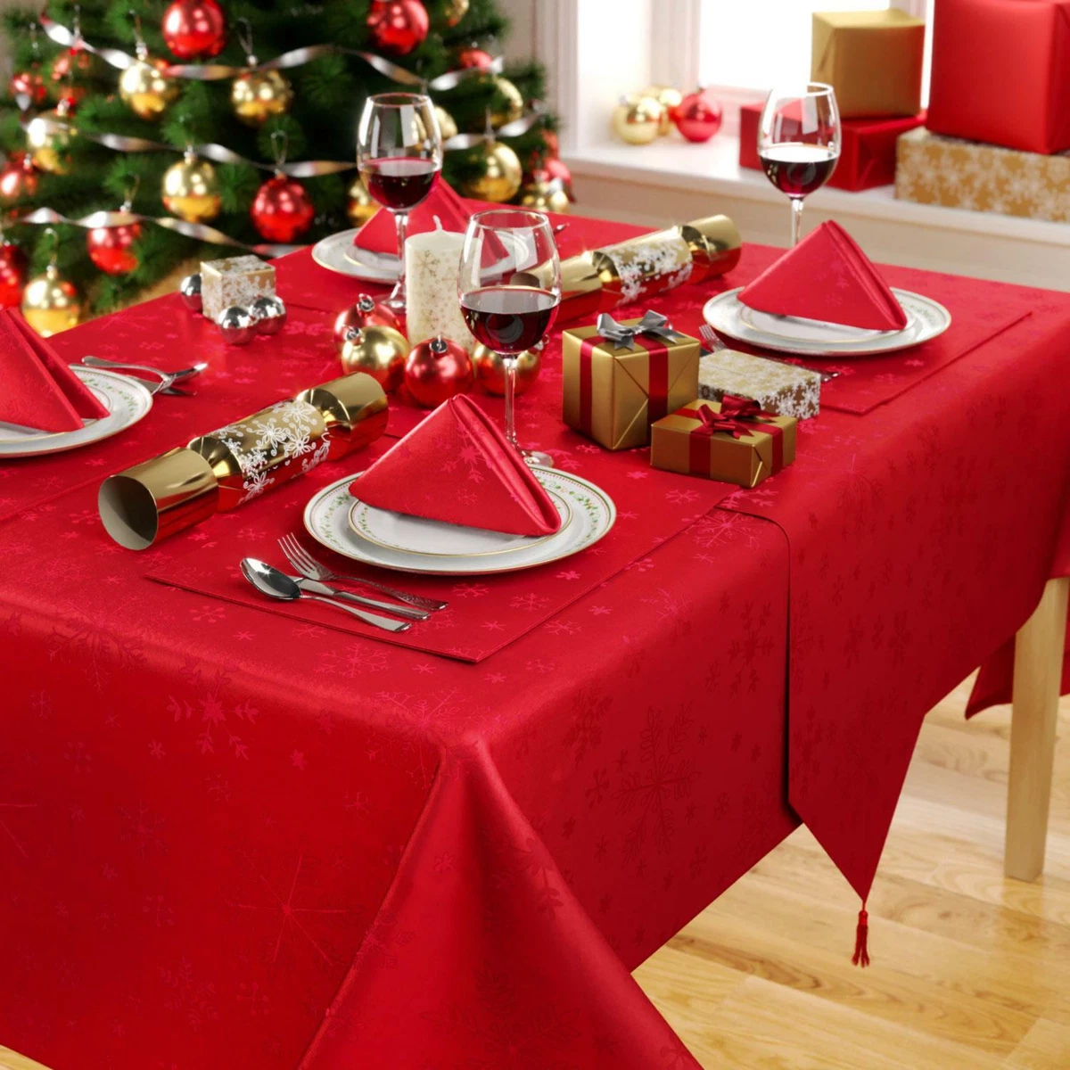 Xmas sale table cloths