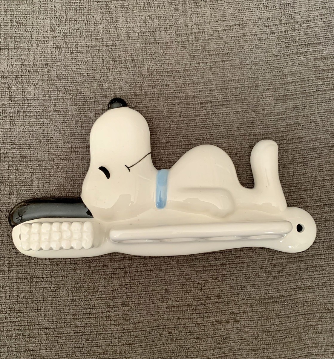 1970's Cool Snoopy Peanuts Ceramic Toothbrush Holder Made in