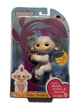 Fingerlings Monkey Sophie