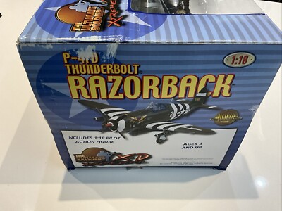 The Ultimate Soldier 1:18 P-47 Thunderbolt NIB 2003 Named Huckle