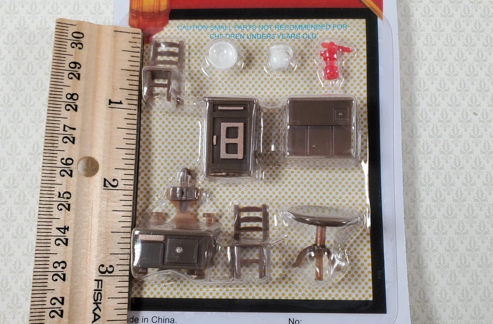 Dollhouse Miniature 1:48 Quarter Scale Kitchen Set Table Chairs Stove Icebox - Image 2 of 3