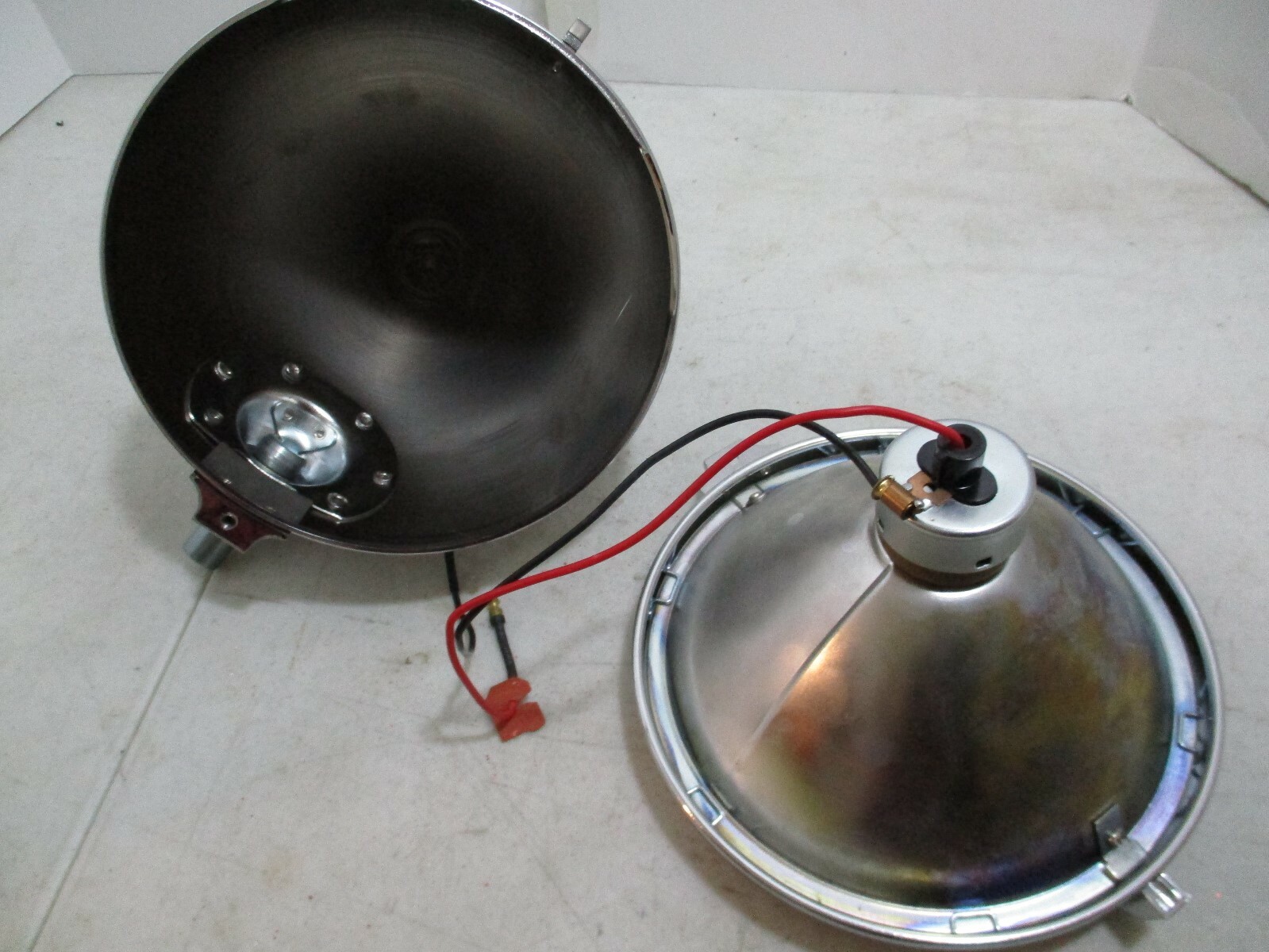 BENTLEY MARK VI & 'R-TYPE center spot light  7"   NEW