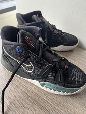 Nike Kyrie 7 GS  BK Black  Basketball Shoes CT4080-002 Size US 5.5Y / EU 38