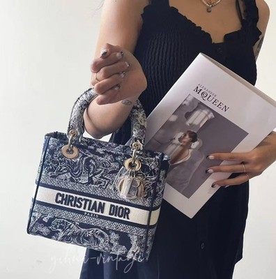 CHRISTIAN DIOR Lady D-Lite Embroidered Medium Tote Bag