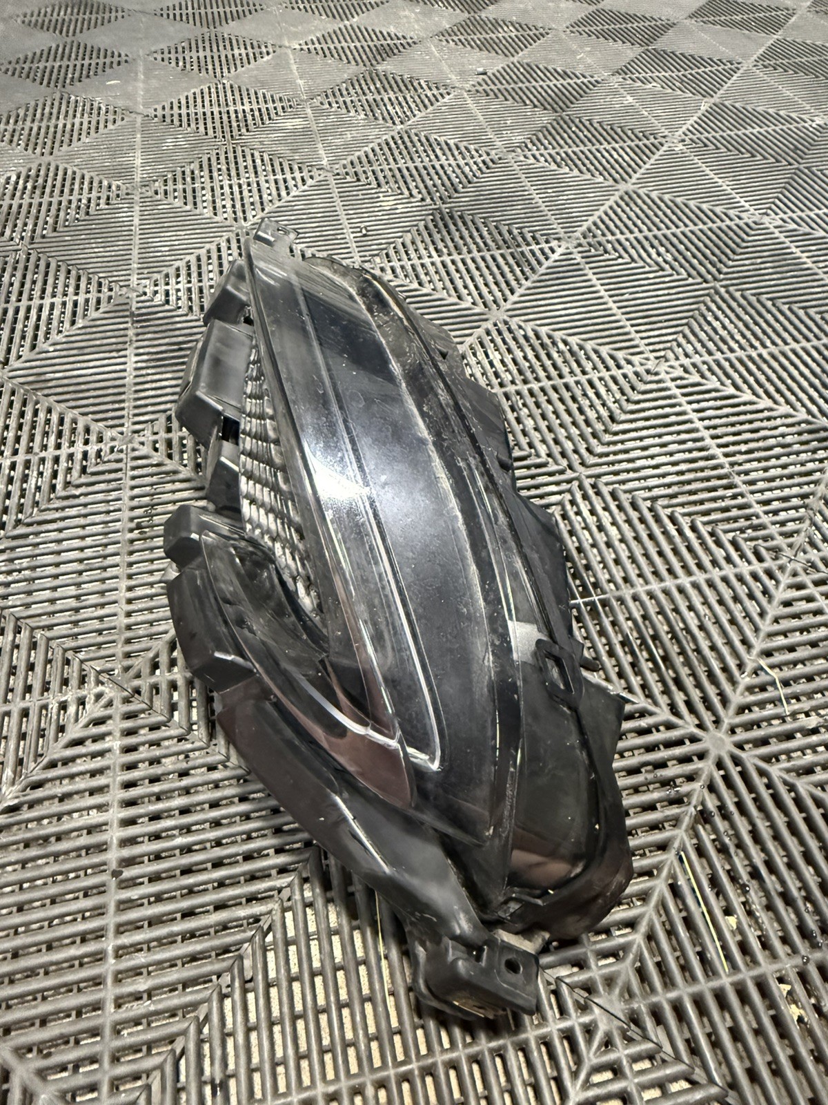 Passenger Tail Light Lamp Assembly 2016-2021 McLaren 570S Right Oem