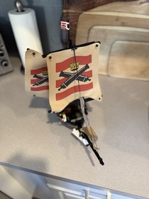 LEGO Pirates I: Imperial Guards: Imperial Flagship 6271 Extremely Rare. (1992)