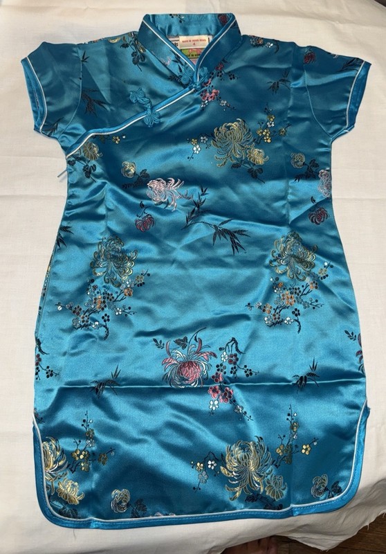 Vintage Child’s Silk Blue/Aqua Embroidery Style Dress Made In Hong Kong Size 4