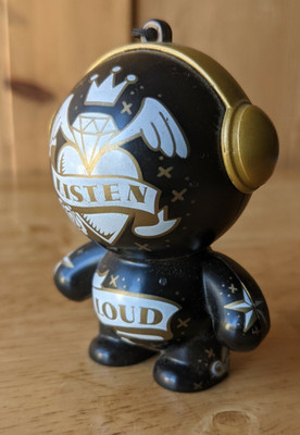 HEADPHONIES, ''INKED'' ARTIST FIGURINE. LISTEN LOUD.  2010