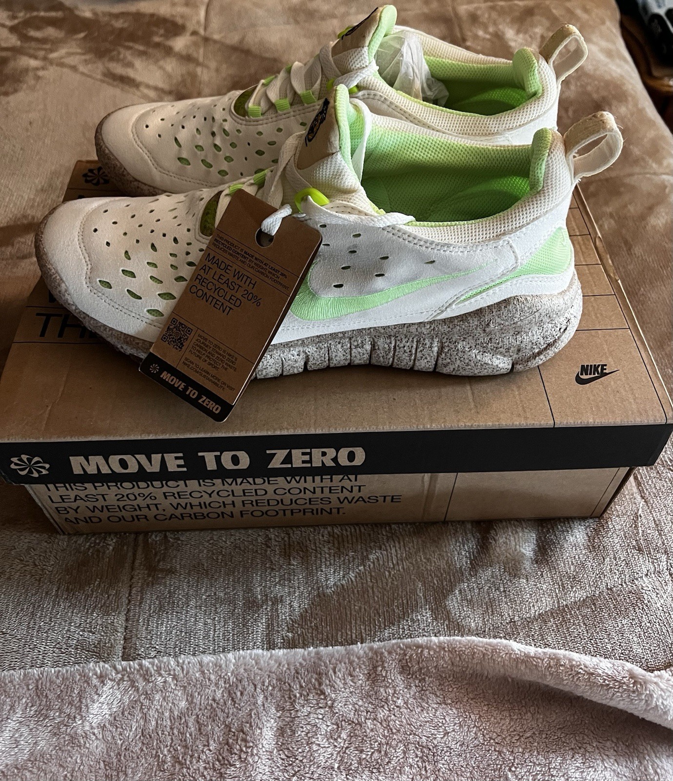 Nike Free Run Trail Happy Pineapple CZ9079-100