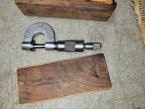 old Brown & Sharpe No. 230 RS Machinists 0 to 3/8'' Paper Gage Micrometer w/Box - Afbeelding 2 van 17