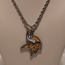 MINNESOTA VIKINGS Pendant Charm / 24" STAINLESS STEEL 4MM ROPE CHAIN NECKLACE