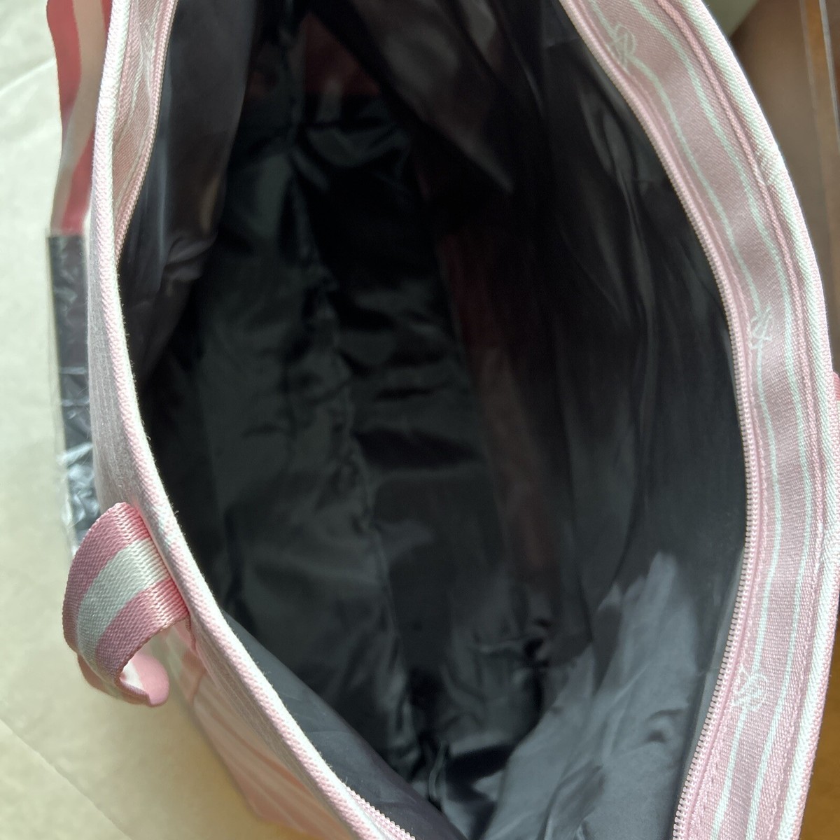☆Victoria's secret お洒落なストライプビーチバックパック☆ Victoria's Secret Large Weekender Tote Beach Travel Bag VS