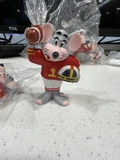 1986 Showbiz Pizza Chuck E Cheese Mouse #1 Football Figure 2.25" PVC New