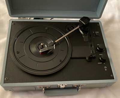 Crosley Cruiser Deluxe Stereo Turntable - Tourmaline (CR8805A-TN