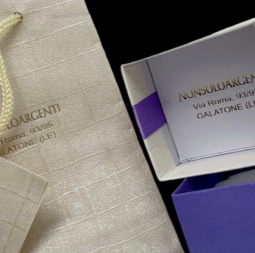 Orecchino Cerchietto sottile baionetta colore argento in acciaio inox uomo donna - Immagine 4 di 4