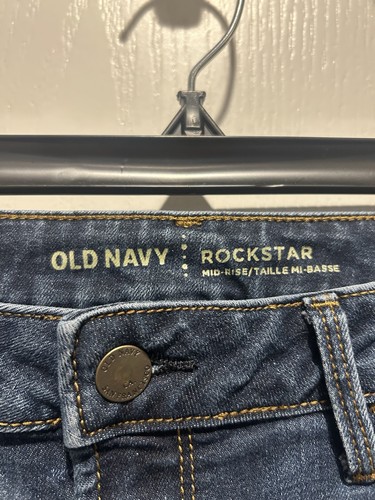 Jeans donna Old Navy Rockstar vita media taglia 4 - Foto 2 di 4