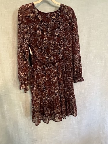 Black Tape Womens V-Neck Knee Puff Sleeve Fit & Flare Dress M NEW - Picture 2 of 14