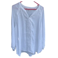 Counterparts size XL white embroidered gauze tunic.